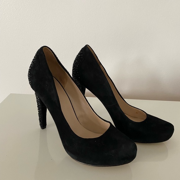 Black Heels with sparkle - Picture 2 of 6